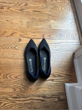 Rothy's Black Pointed Knit Flats with Blue Trim